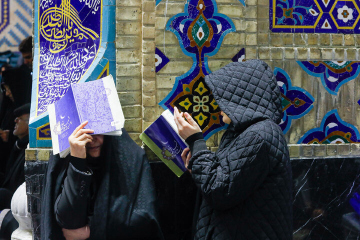 گزارش تصویری | مراسم احیا شب بیست و سوم ماه مبارک رمضان در حرم مطهر رضوی(1)