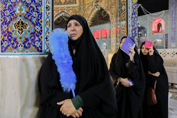 خدمت‌رسانی به زائران بارگاه منور رضوی در شبهای قدر