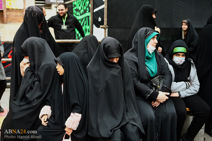 Photos: Ayatollah Vahid Khorasani attends Imam Ali mourning procession