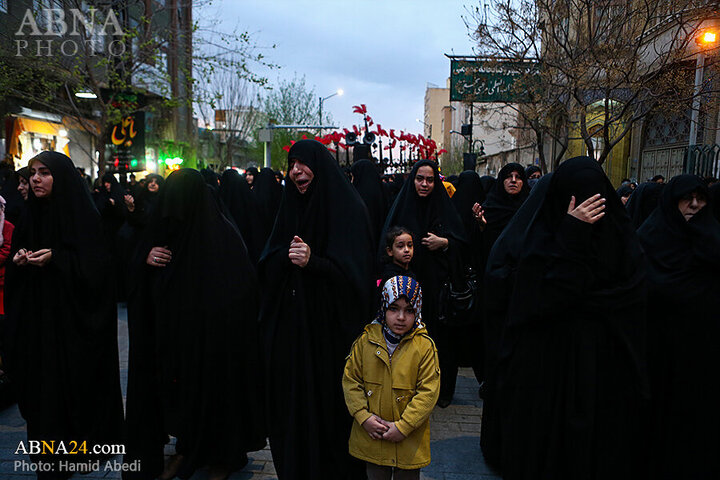 Photos: Ayatollah Vahid Khorasani attends Imam Ali mourning procession
