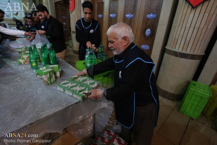 Photos: Preparing, distributing iftar meals, food packages to needy people in Isfahan