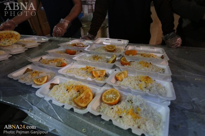 Photos: Preparing, distributing iftar meals, food packages to needy people in Isfahan