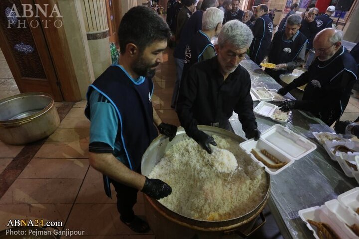 Photos: Preparing, distributing iftar meals, food packages to needy people in Isfahan