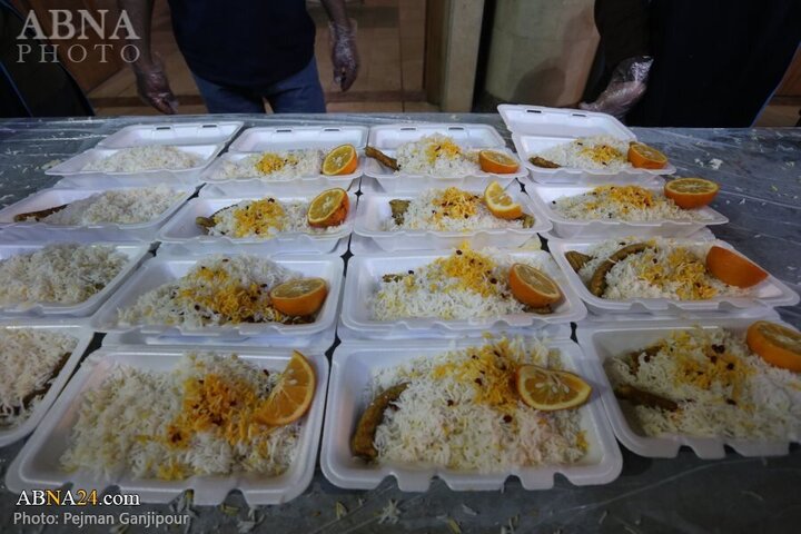 Photos: Preparing, distributing iftar meals, food packages to needy people in Isfahan