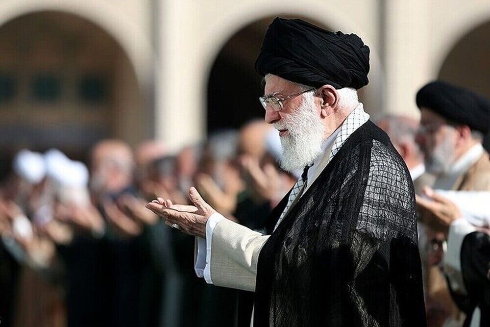 اقامه نماز عید سعید فطر به امامت رهبر معظم انقلاب اسلامی