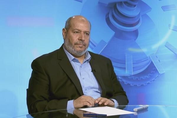 Hamas official: Al-Hayya: Any attempt to give up a single inch of al-Quds is a betrayal