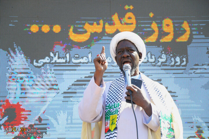 Photos: Foreign seminary students attend International Quds Day march in Qom