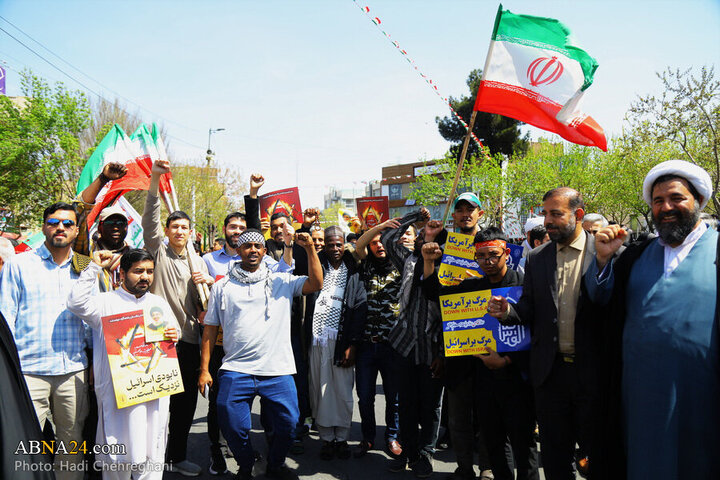 Photos: Foreign seminary students attend International Quds Day march in Qom