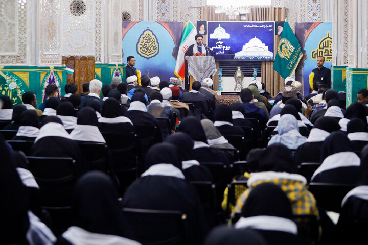 Photos: "Hayya 'ala al-Quds" conference held at Imam Reza holy shrine