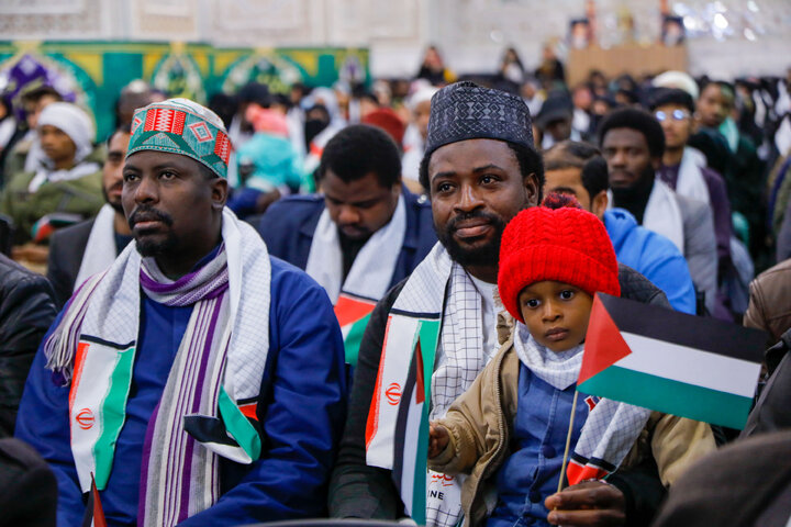 Photos: "Hayya 'ala al-Quds" conference held at Imam Reza holy shrine