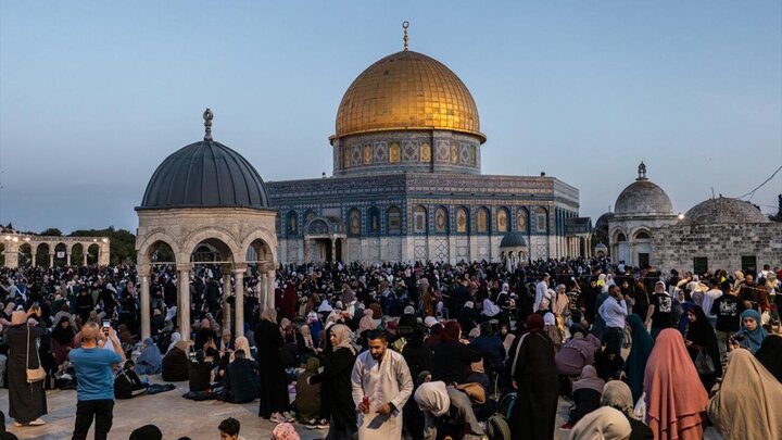 Photos: Iftar banquet in Al-Aqsa Mosque