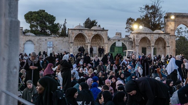 Photos: Iftar banquet in Al-Aqsa Mosque