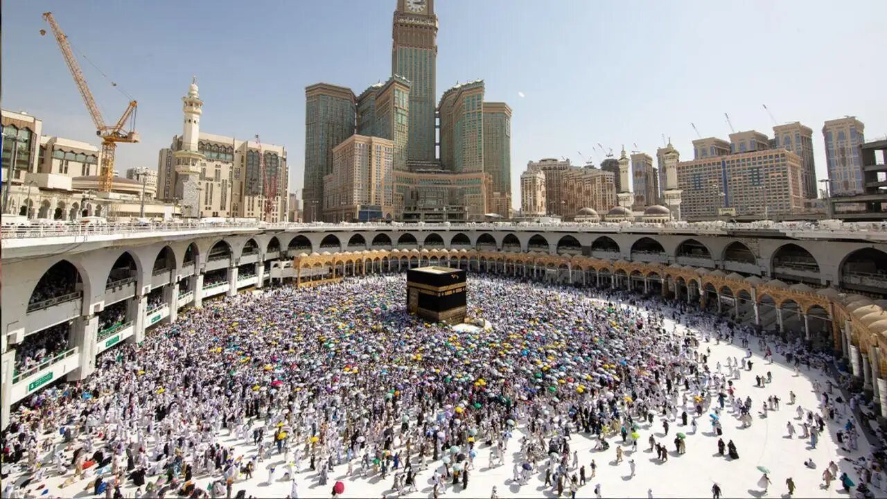 Holy Mecca received record of pilgrims more than 4 million on a single day during Ramadan month