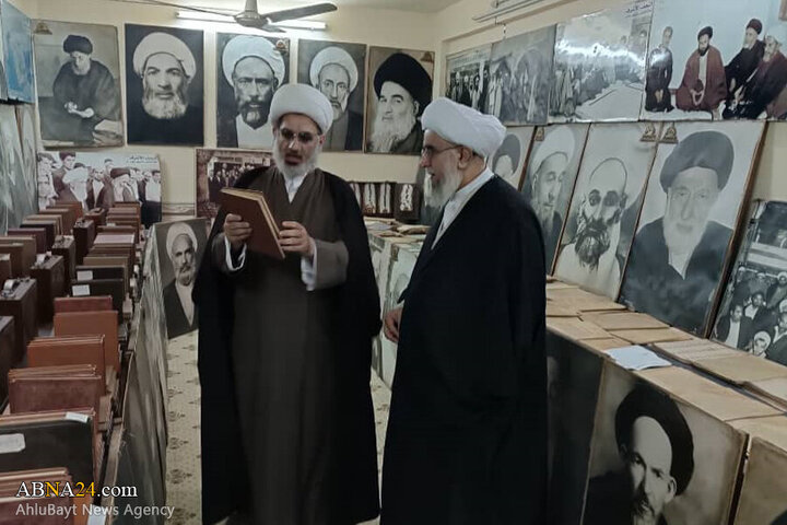 Photos: Ayatollah Ramazani visits "Torath" Writing, Researching, Publishing center of Najaf Seminary