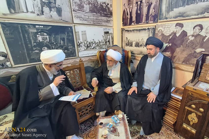Photos: Ayatollah Ramazani visits "Torath" Writing, Researching, Publishing center of Najaf Seminary