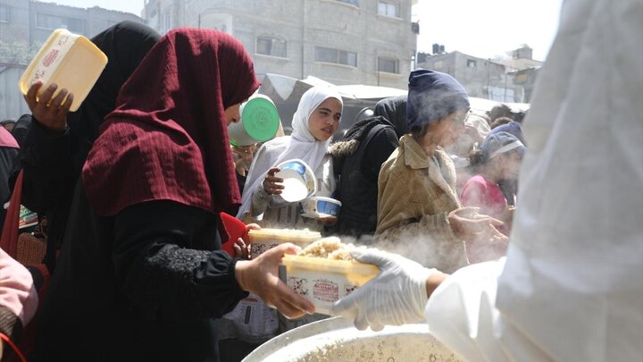 Photos: Food crisis in Nuseirat refugee camp in central Gaza
