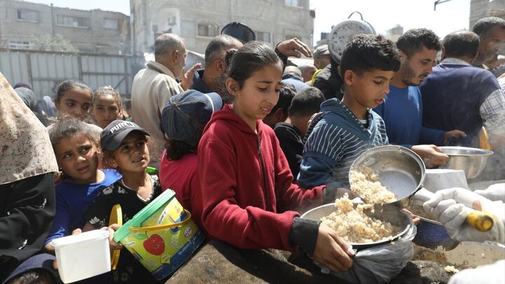 Photos: Food crisis in Nuseirat refugee camp in central Gaza