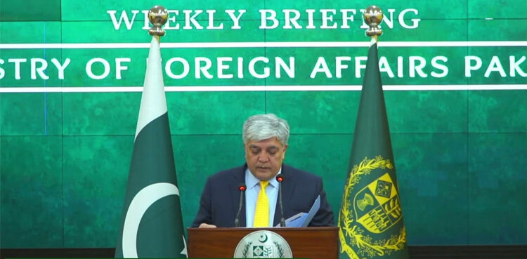 Pakistani FM: Zionist incursion worst barbarity in history