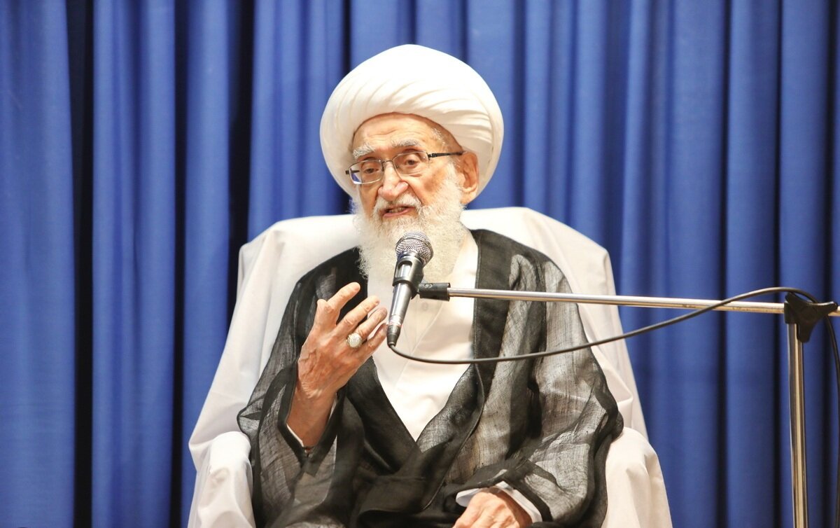 آیت‌اللّه نوری همدانی: امروز بزرگترین معروف، وحدت حول محور رهبری انقلاب و حفظ نظام است
