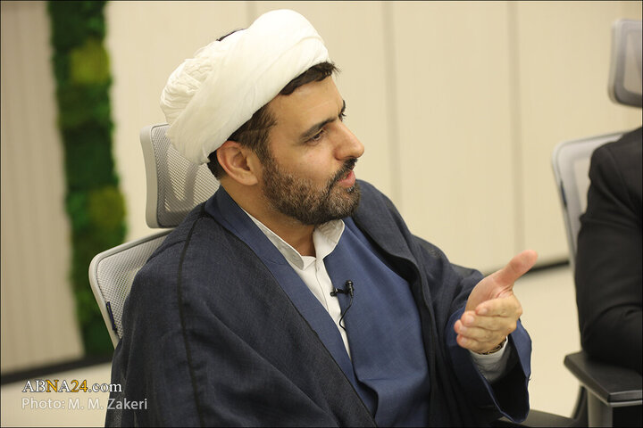 Photos: Session on "Evolution of Architecture of Al-Baqi' Cemetery, Causes of Destruction and Its Reflection in Islamic World"