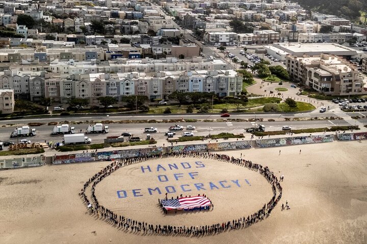 Photos: Massive protests against Trump in US, Europe