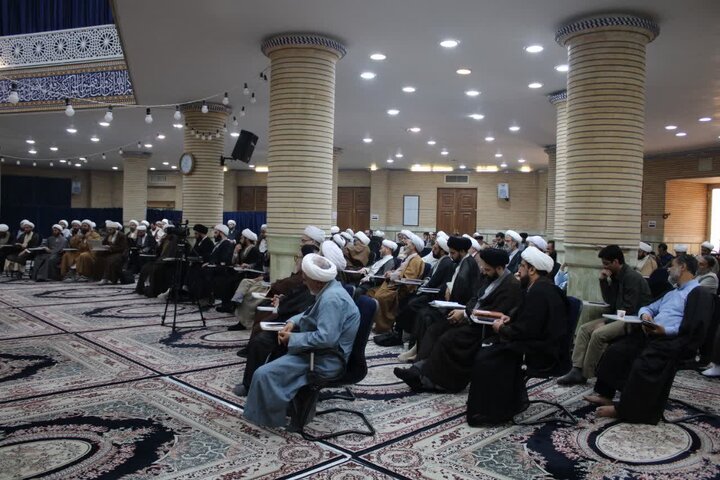 مراسم بزرگداشت تخریب قبور بقیع در قم
