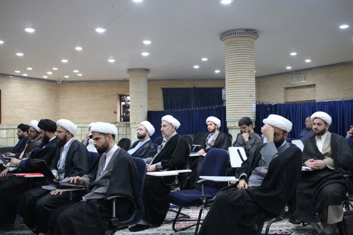 مراسم بزرگداشت تخریب قبور بقیع در قم