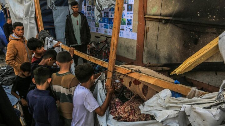Photos: Israeli forces attack journalists' tent in Khan Yunis