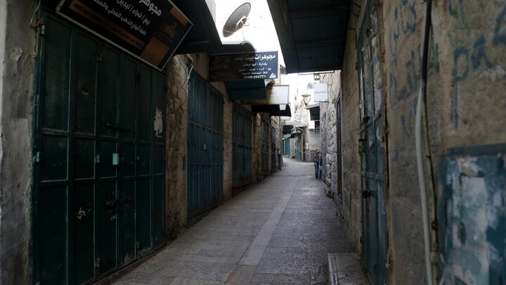 Photos: Palestinians strike in Bethlehem to protest crimes committed by Zionist forces
