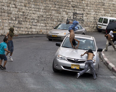 Extremist Israeli Jewish settler hits Palestinian child with his car in Nablus town