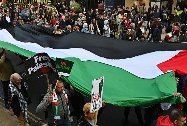 Hundreds protest outside UN Headquarters in New York, demanding end to Israeli aggression on Gaza