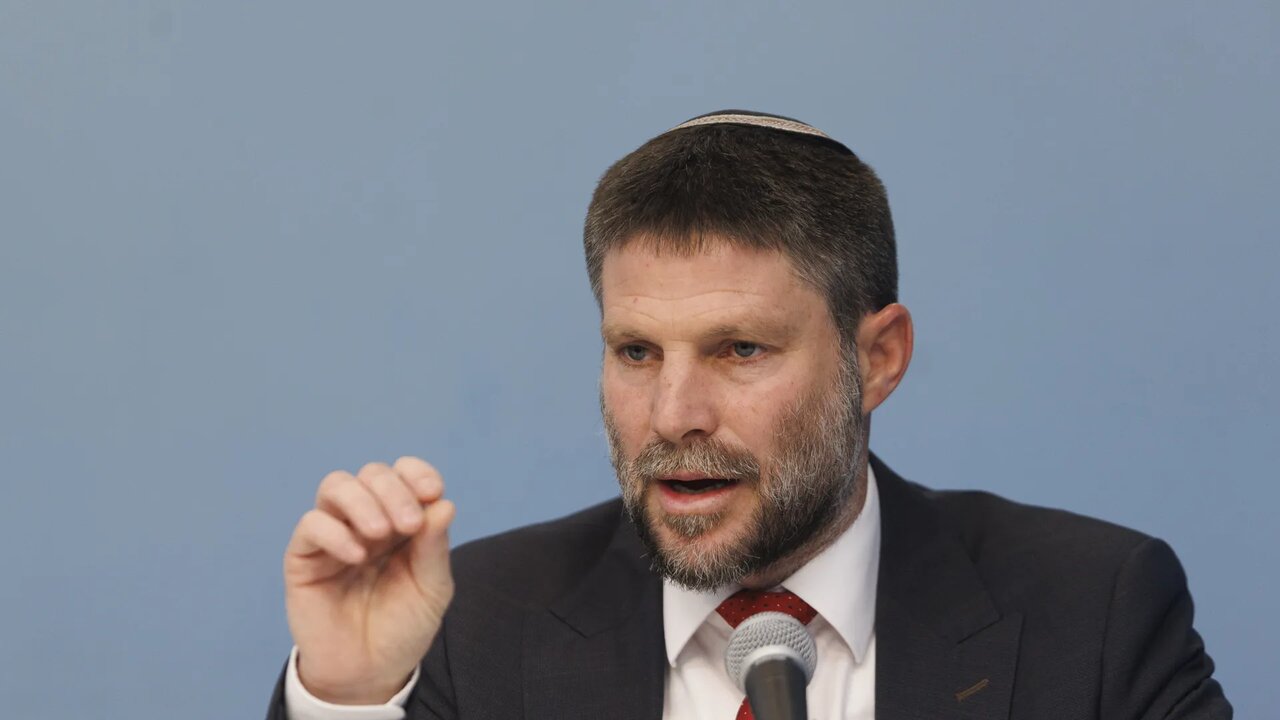 Israeli Finance Minister: Not a single grain of wheat will enter Gaza