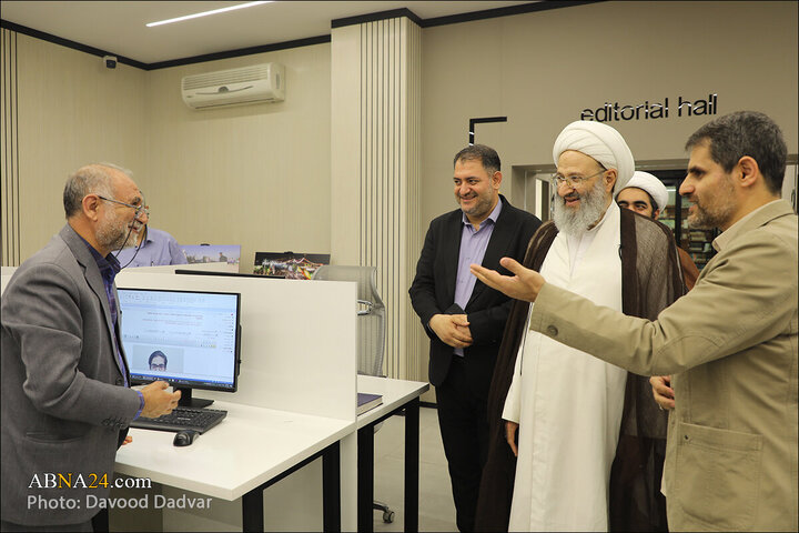 Photos: Ayatollah Faqihi visits editorial office of AhlulBayt International News Agency – ABNA