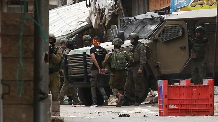 Photos: Zionist army attack on Balata refugee camp in West Bank