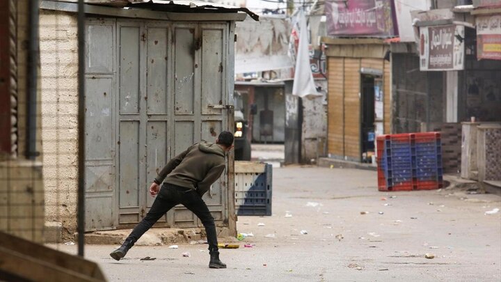 Photos: Zionist army attack on Balata refugee camp in West Bank