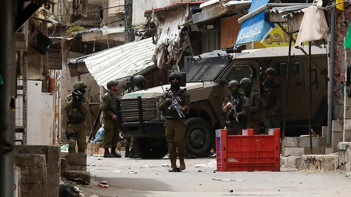 Photos: Zionist army attack on Balata refugee camp in West Bank