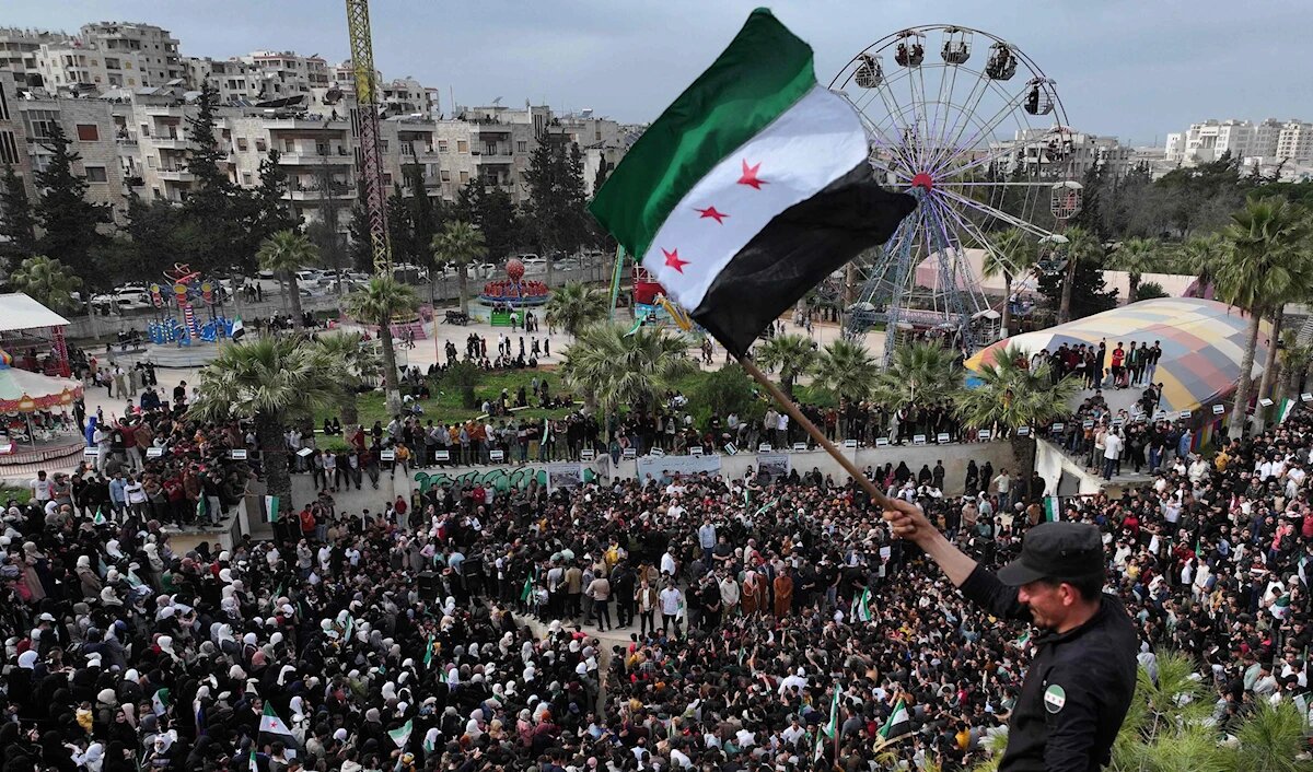 بازگشت ۴۰۰ هزار سوری از کشورهای همسایه پس از سقوط حکومت بشار اسد