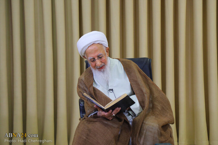 Photos: Members of Islamic Council of Qom meet with Ayatollah Javadi Amoli