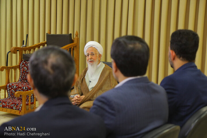 Photos: Members of Islamic Council of Qom meet with Ayatollah Javadi Amoli