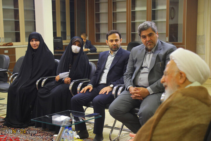 Photos: Members of Islamic Council of Qom meet with Ayatollah Javadi Amoli