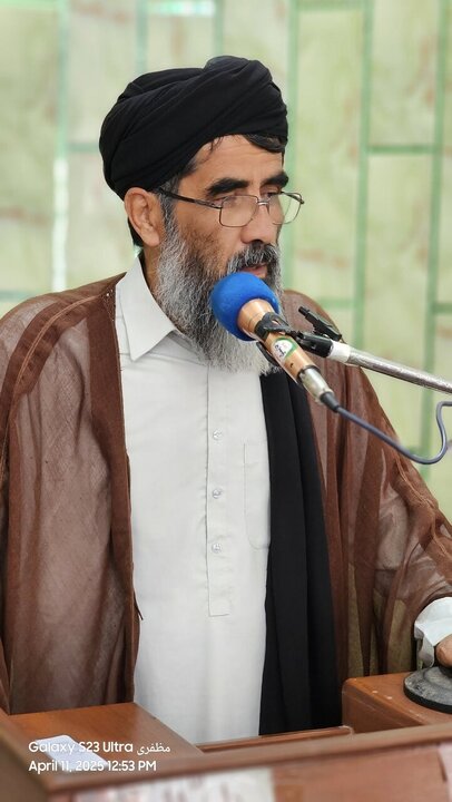 Photos: Friday prayers of Afghan Shiites in Helmand province