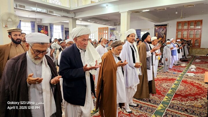 Photos: Friday prayers of Afghan Shiites in Helmand province