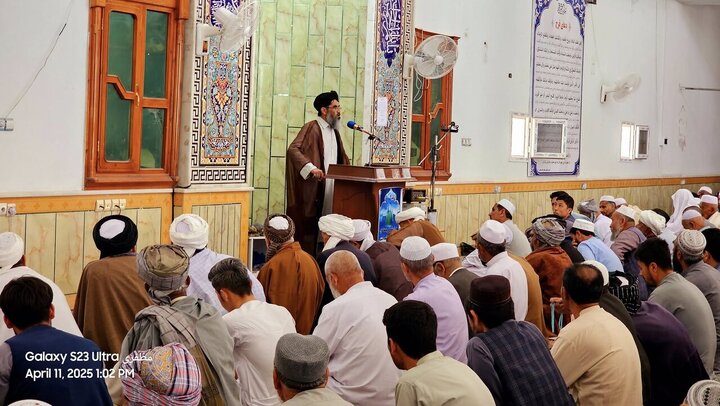 Photos: Friday prayers of Afghan Shiites in Helmand province