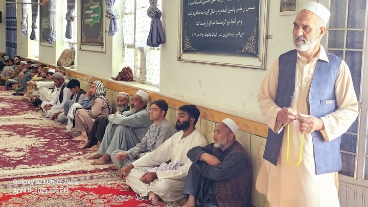 Photos: Friday prayers of Afghan Shiites in Helmand province