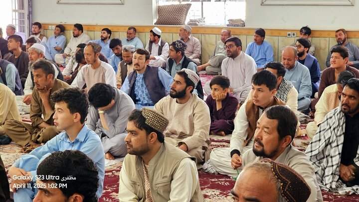 Photos: Friday prayers of Afghan Shiites in Helmand province