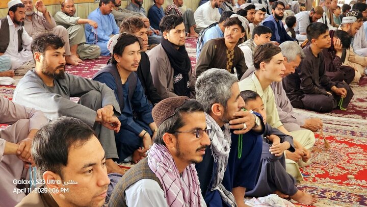 Photos: Friday prayers of Afghan Shiites in Helmand province