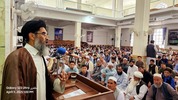 Photos: Friday prayers of Afghan Shiites in Helmand province
