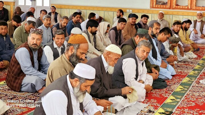 Photos: Friday prayers of Afghan Shiites in Helmand province