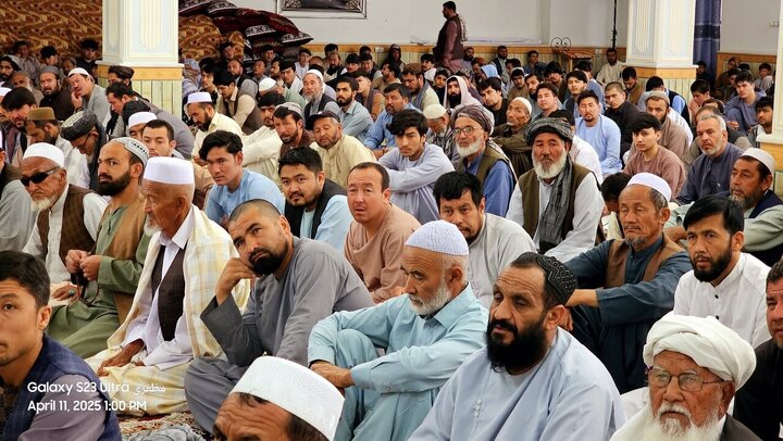 Photos: Friday prayers of Afghan Shiites in Helmand province