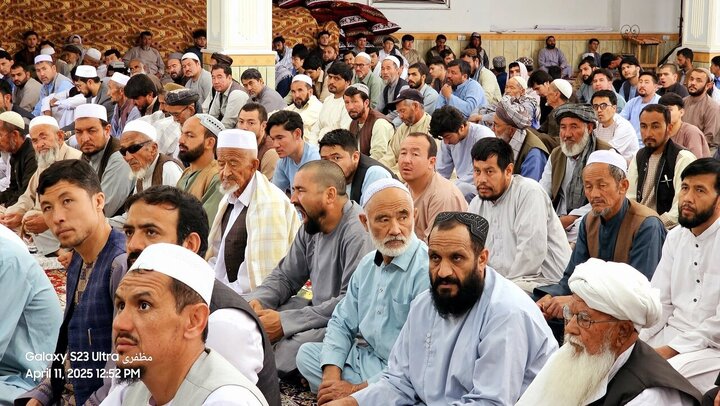 Photos: Friday prayers of Afghan Shiites in Helmand province